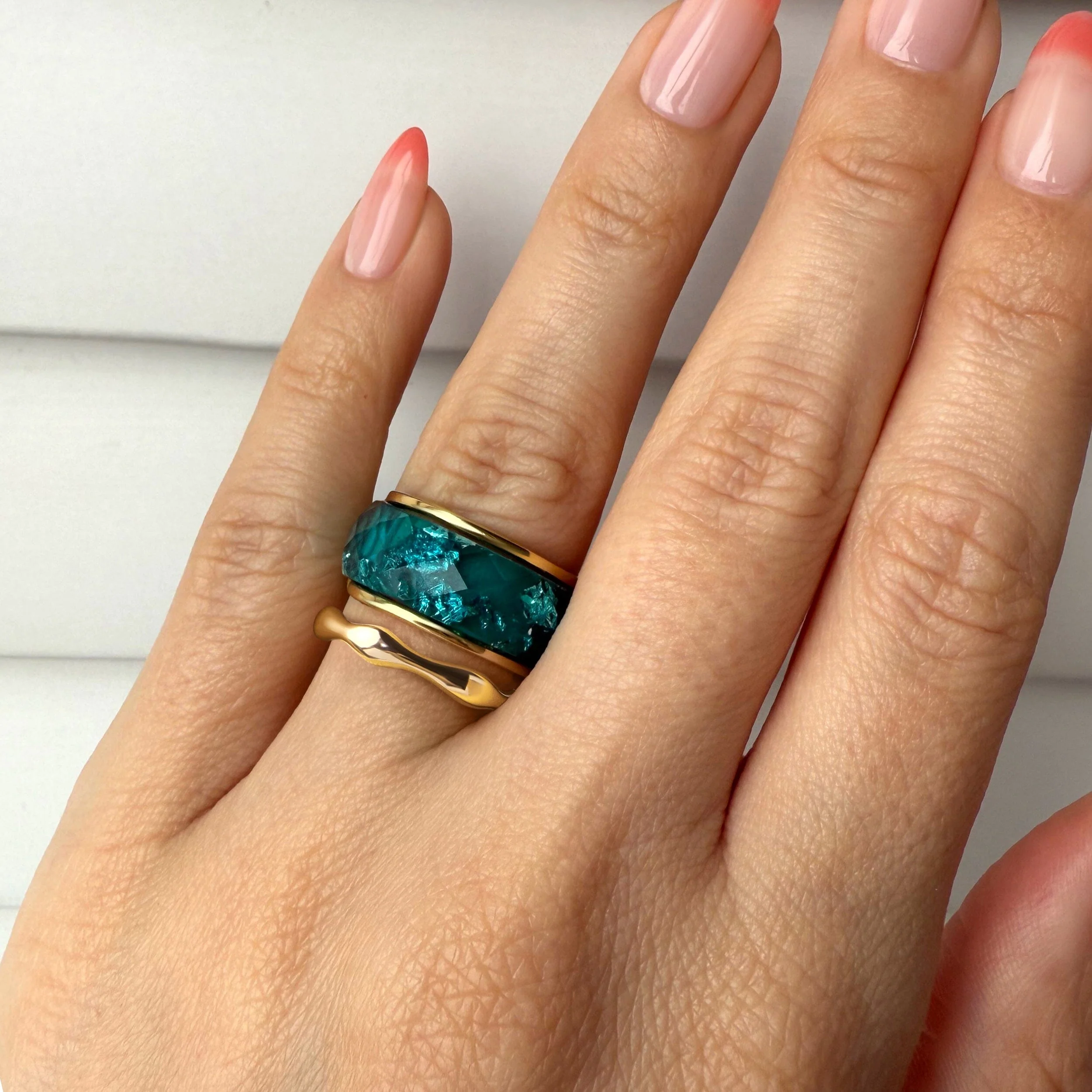 2in1 Resin Ring - Ocean Blue & Magma Band - Image 4