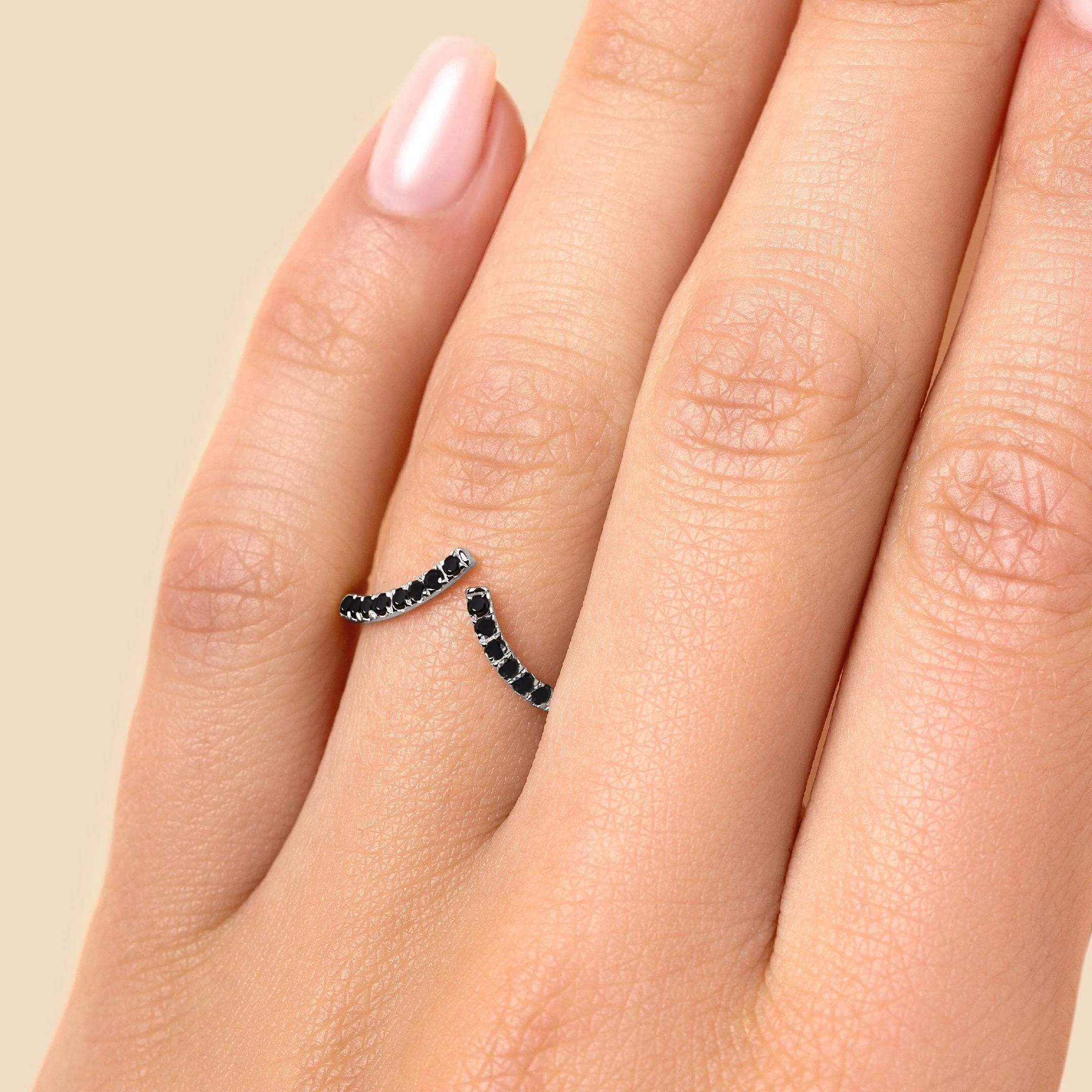 Adjustable Black Spinel Ring - Infinite - Image 2