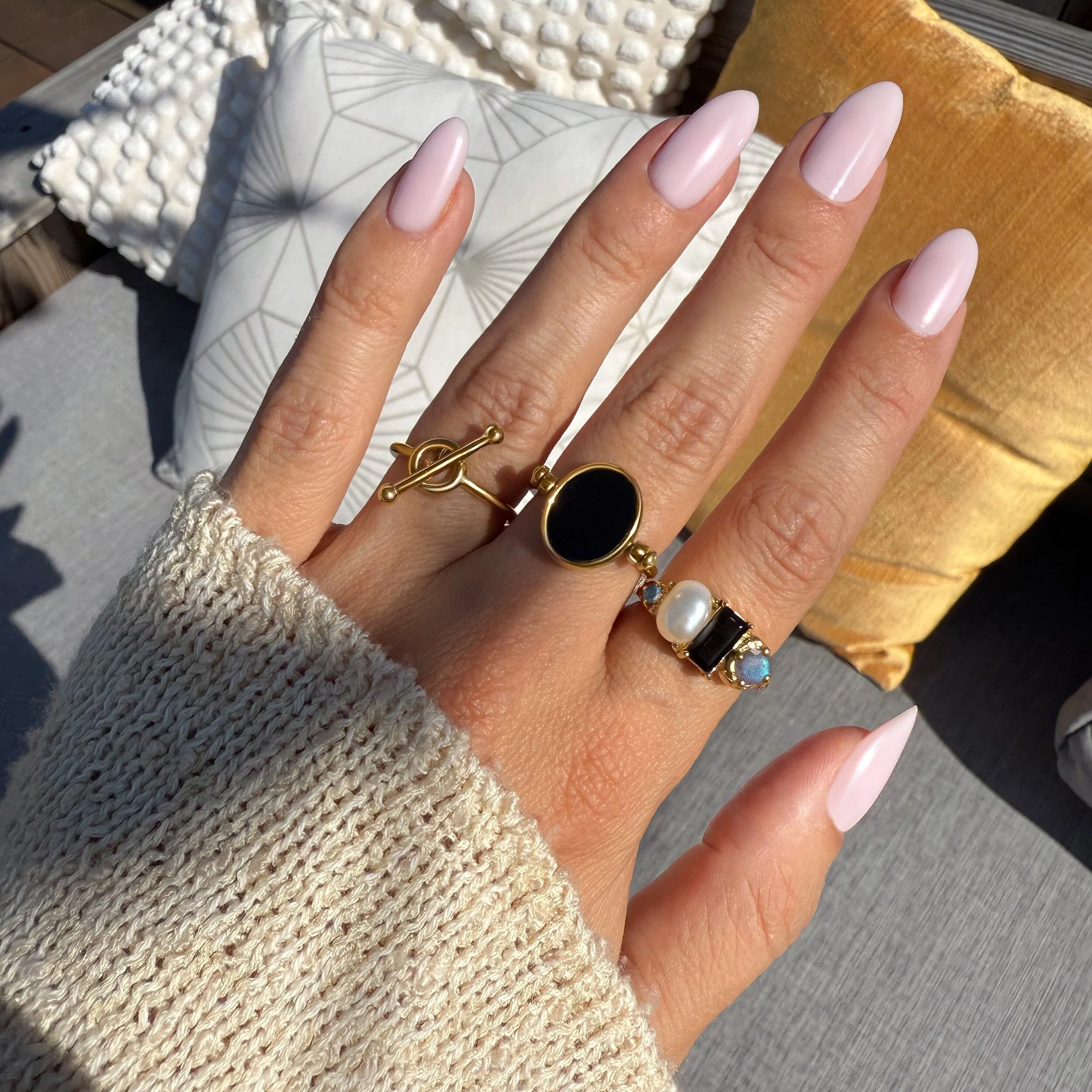 Black Obsidian Pearl Ring - Treasure - Image 17
