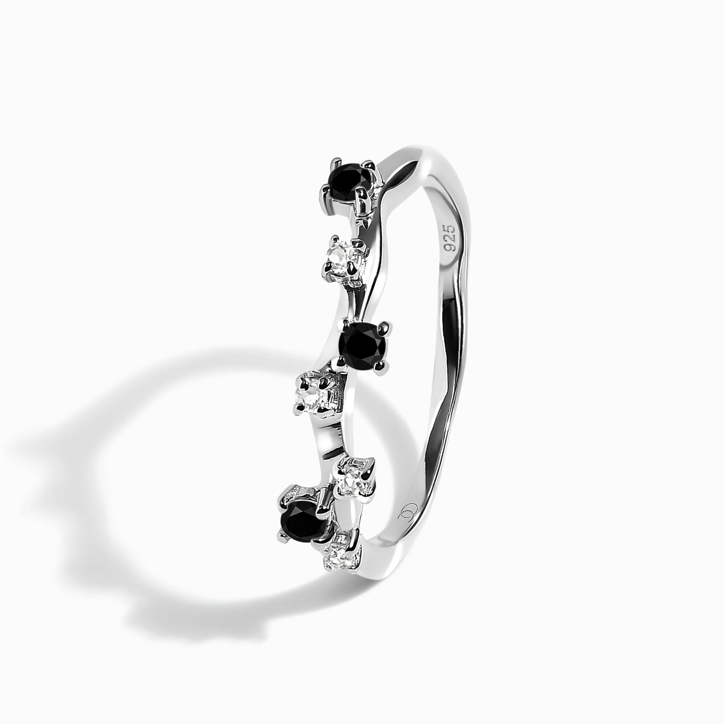 Black Onyx Ring - Stardust Band - Image 12