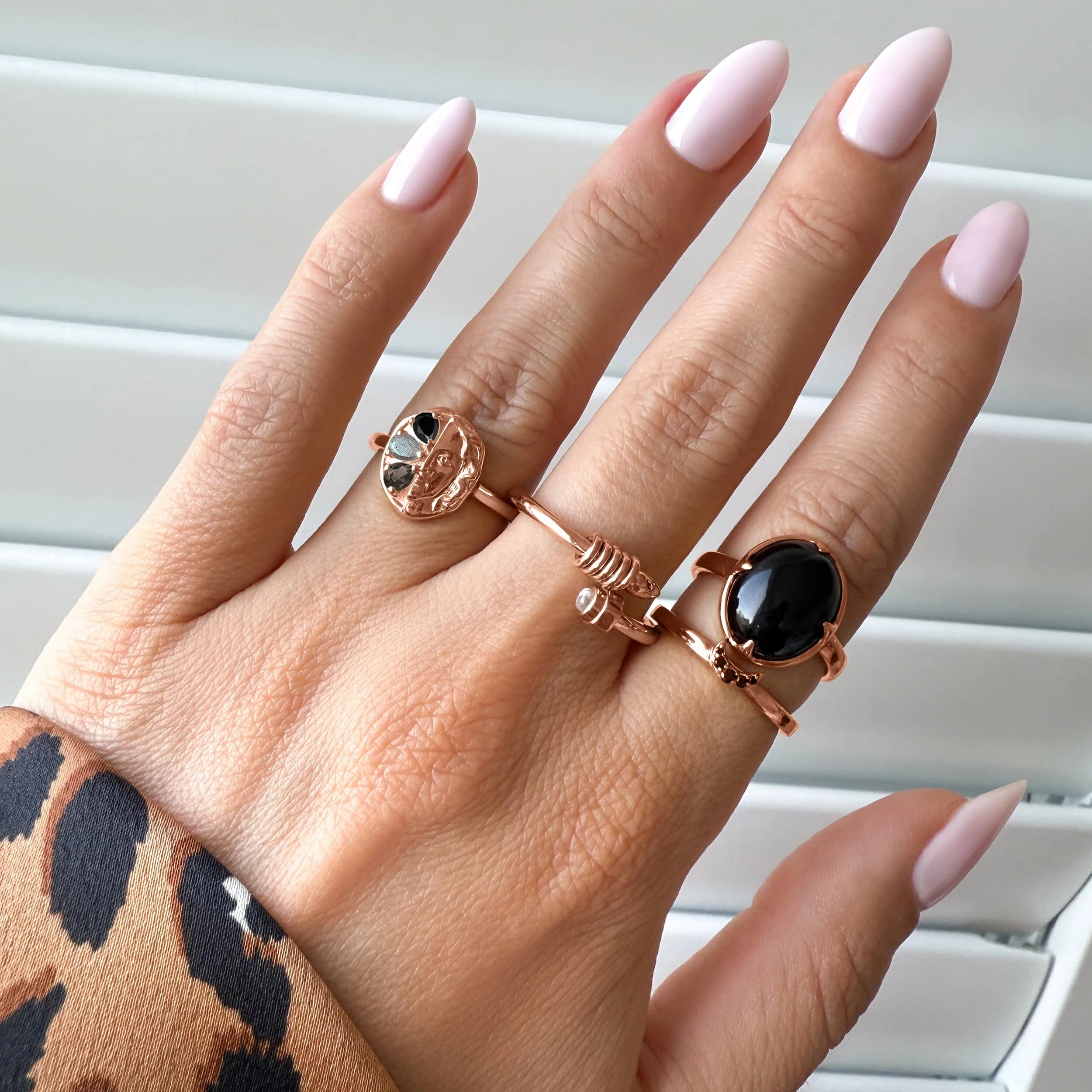 Dark Gradient Ring - Goddess - Image 11