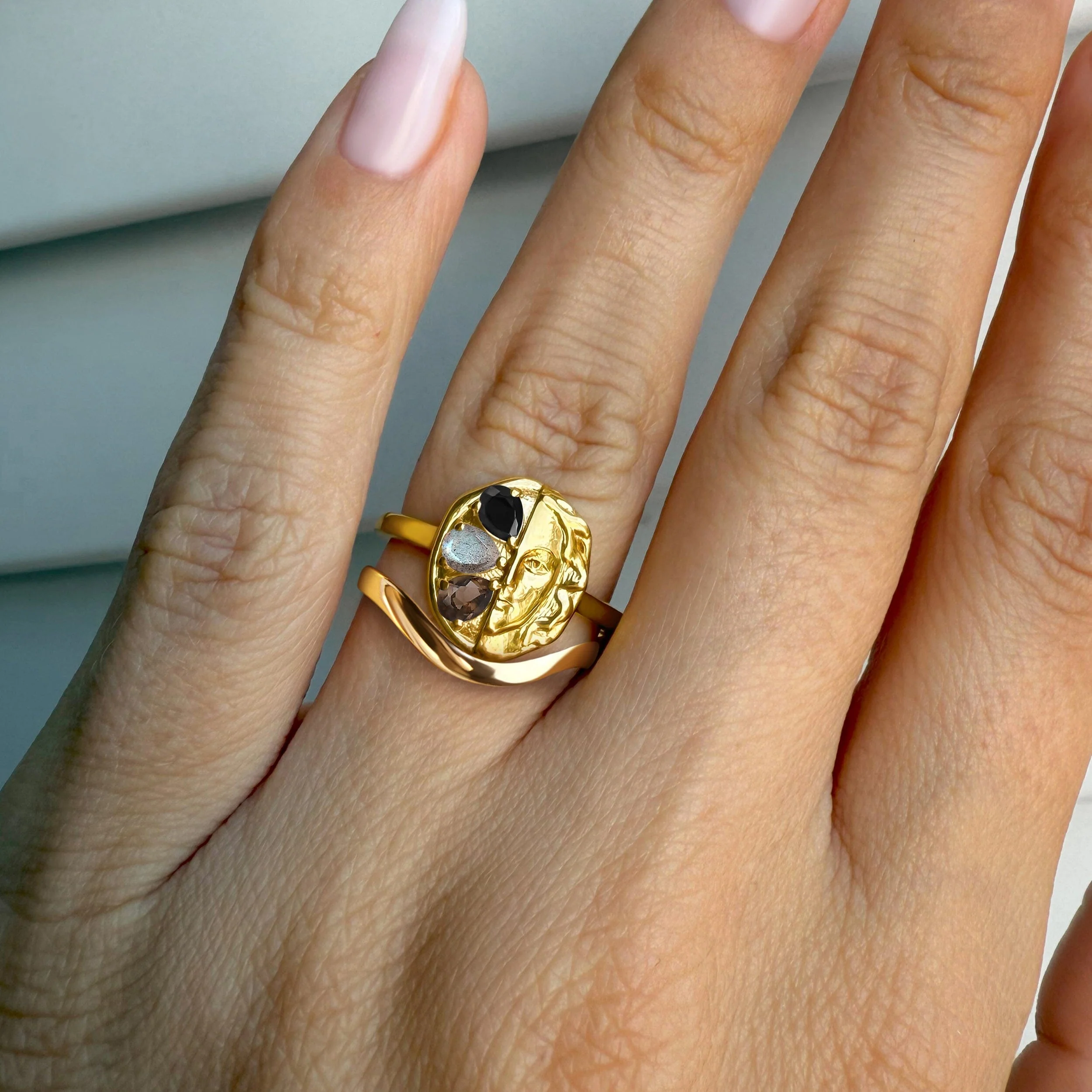 Dark Gradient Ring - Goddess & Waves Band - Image 6