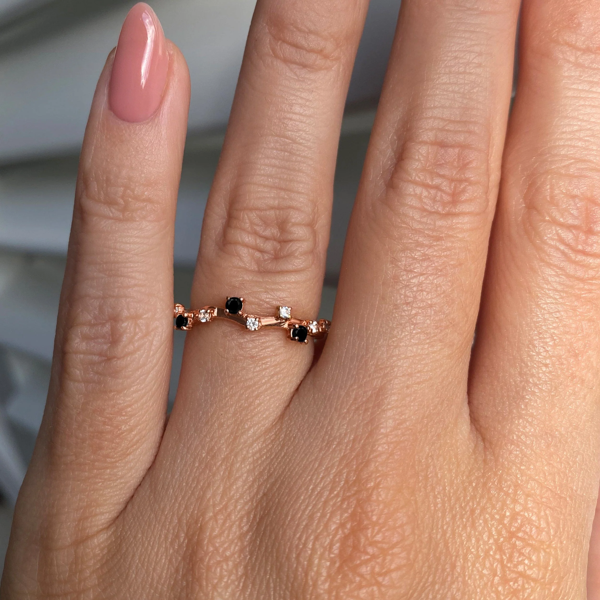 Black Onyx Ring - Stardust Band - Image 4