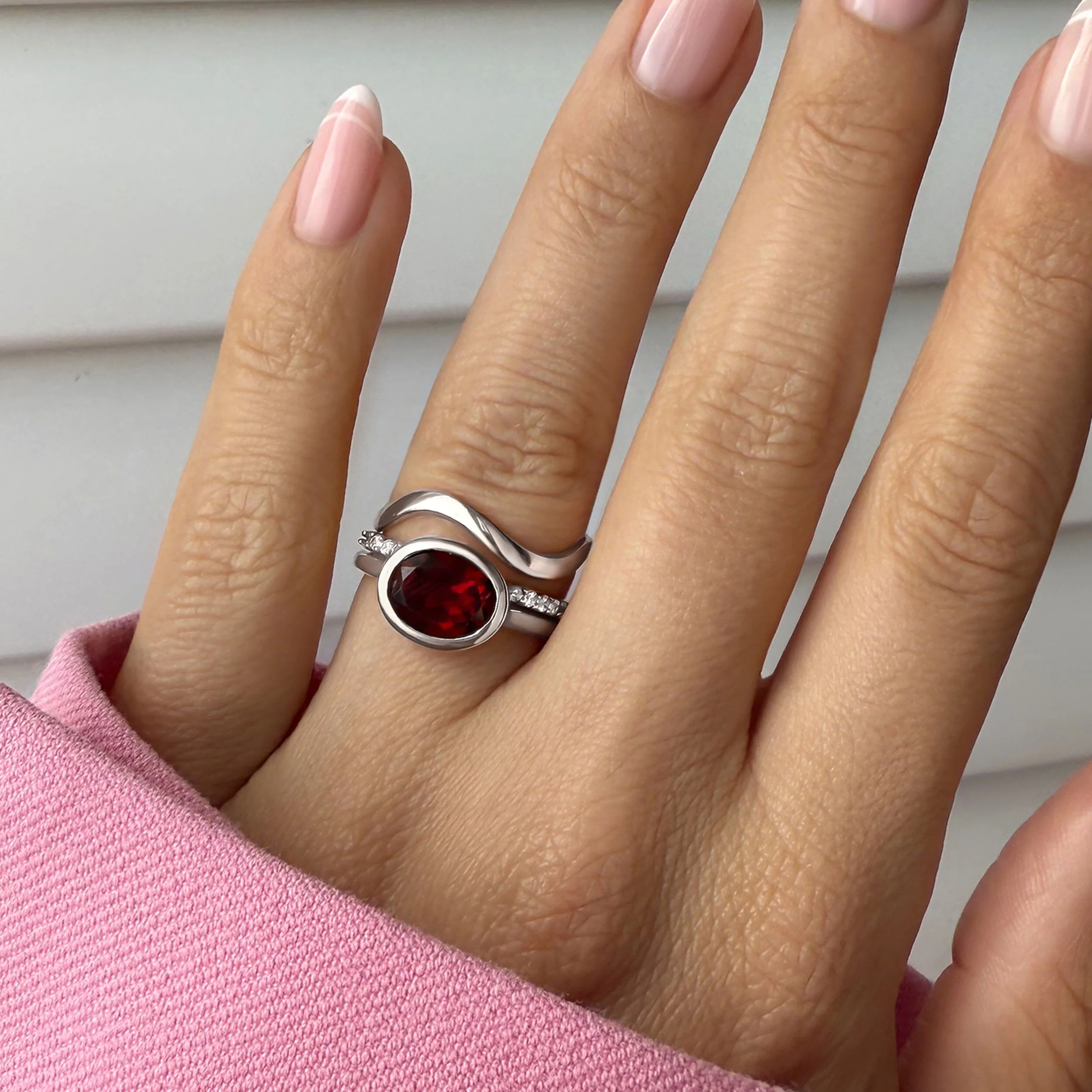 Garnet Skin Touch Ring - Twinkling & Waves Band - Image 2