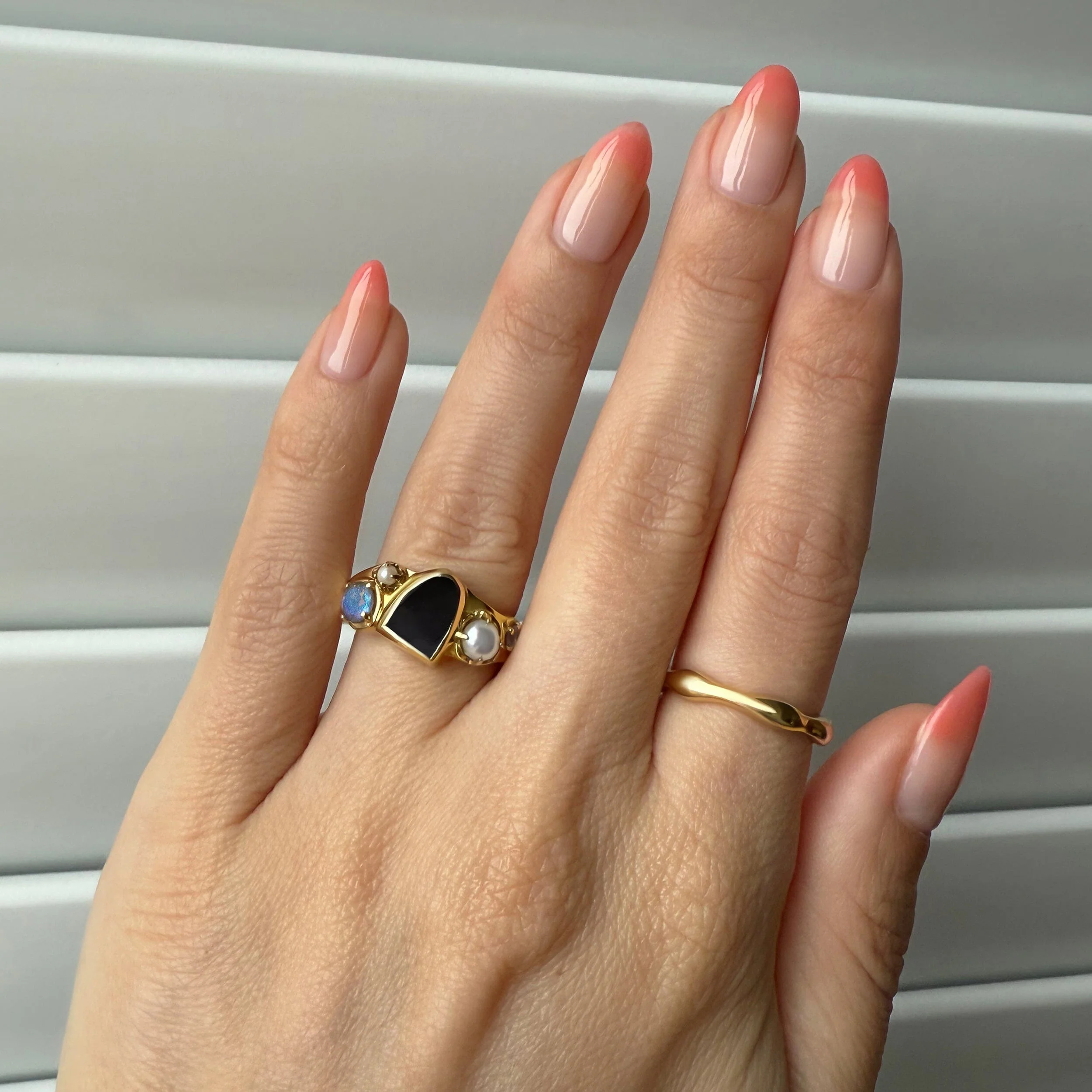 Midnight Heirloom Ring & Magma Band - Image 13