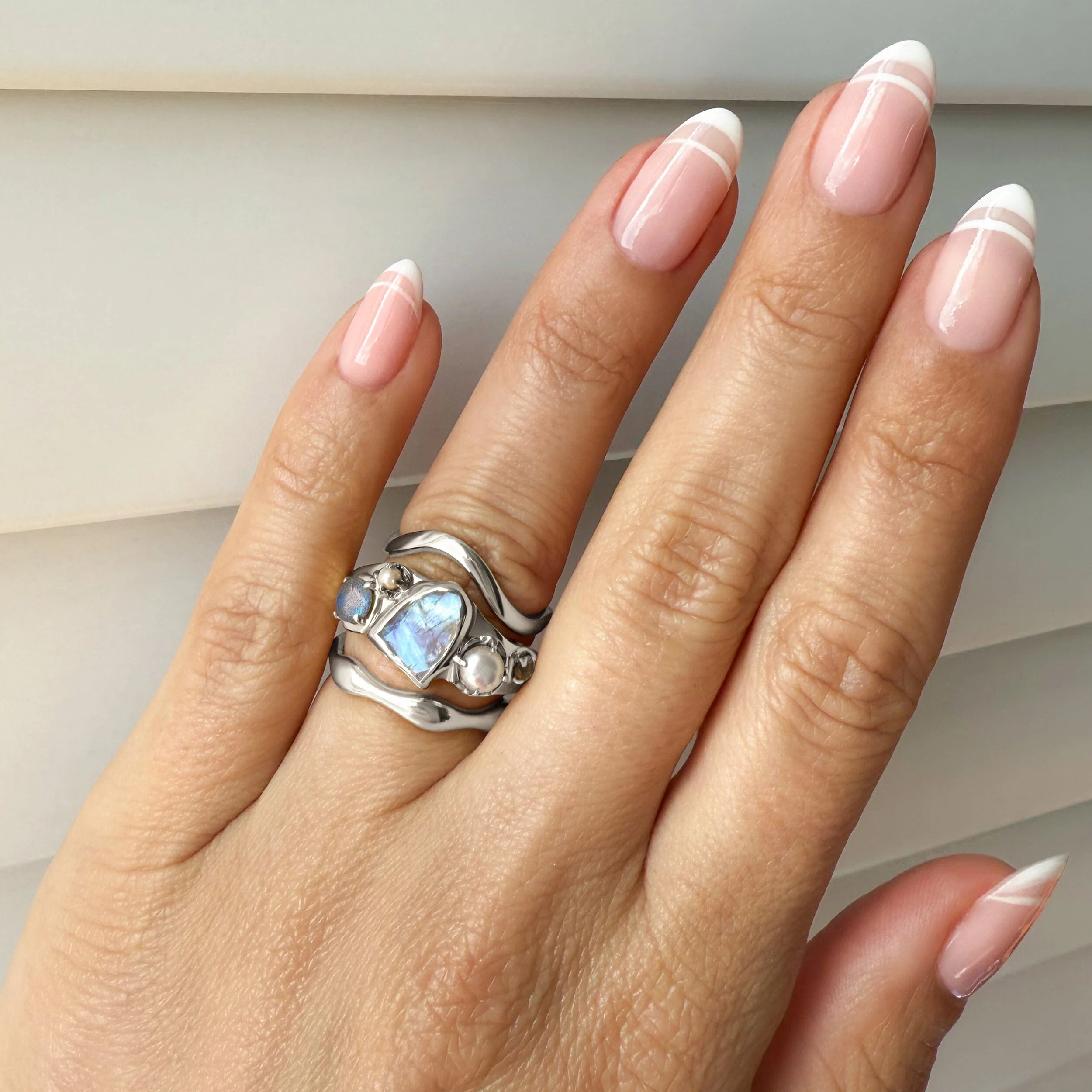 Mist Heirloom Ring - Magma Band & Waves Band - Image 2