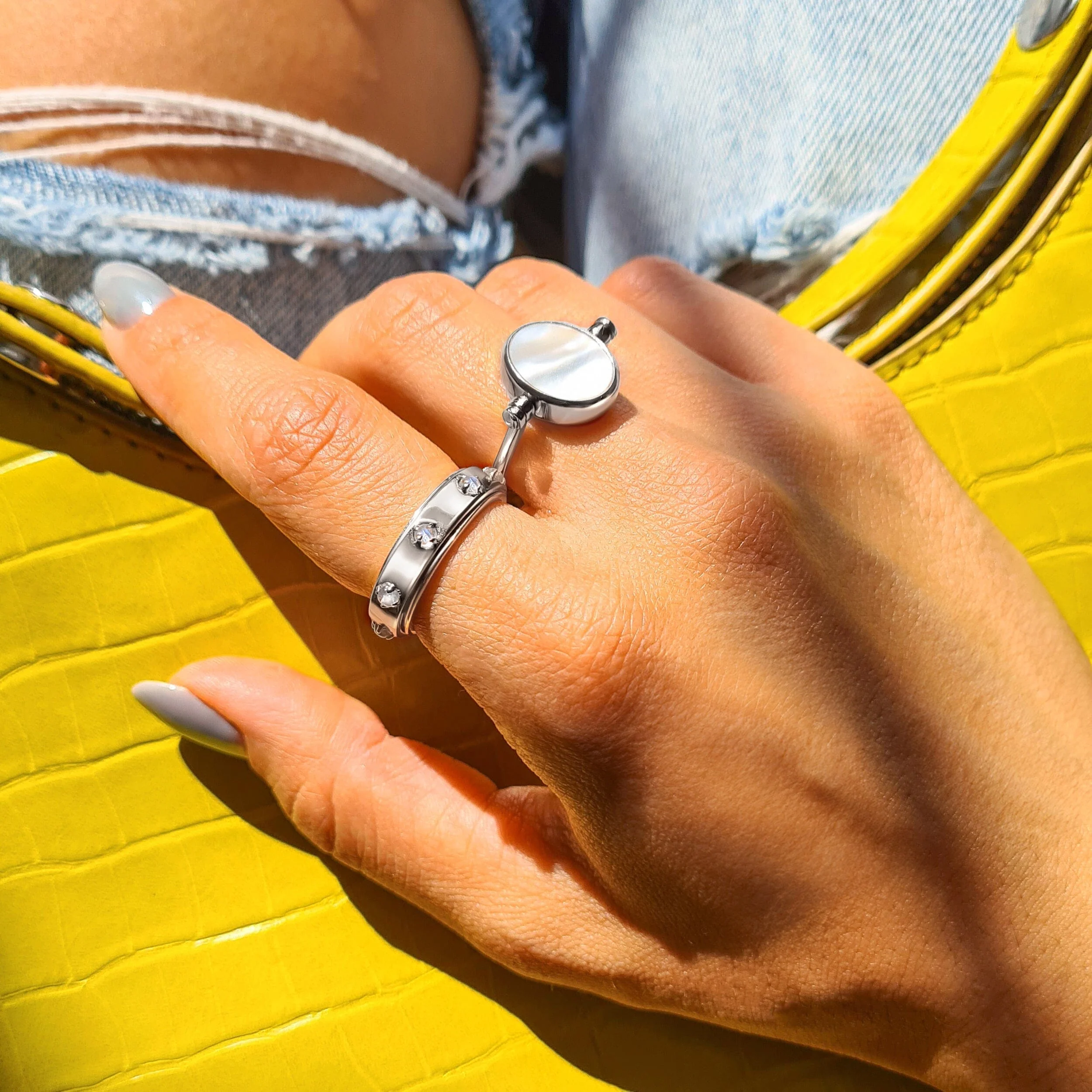 Moonstone Fidget Ring - Rooted Rotation - Image 9