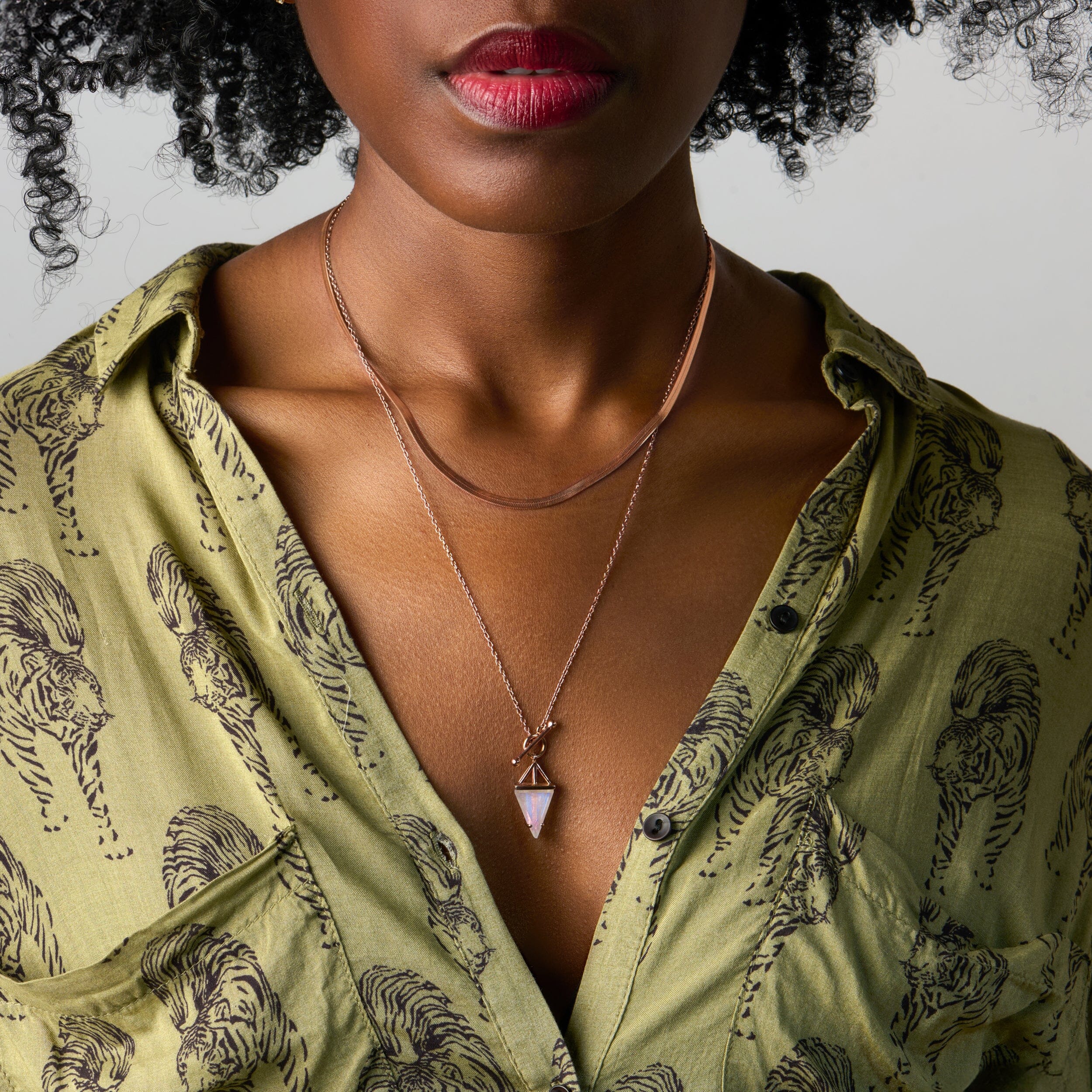 Moonstone Heroine T-Lock Necklace & Herringbone Chain - Image 7