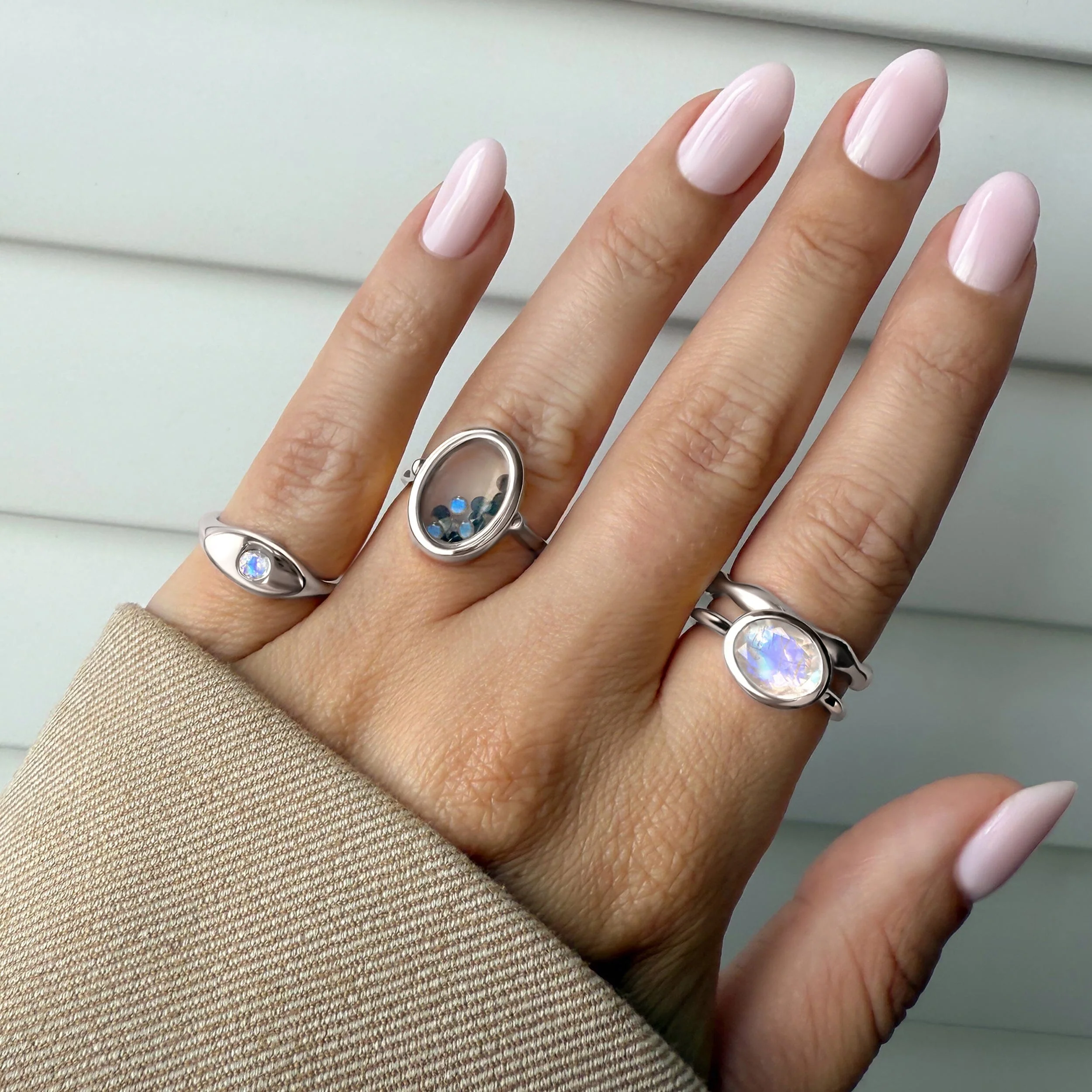 Moonstone Pinky Ring - Signet Lune - Image 8