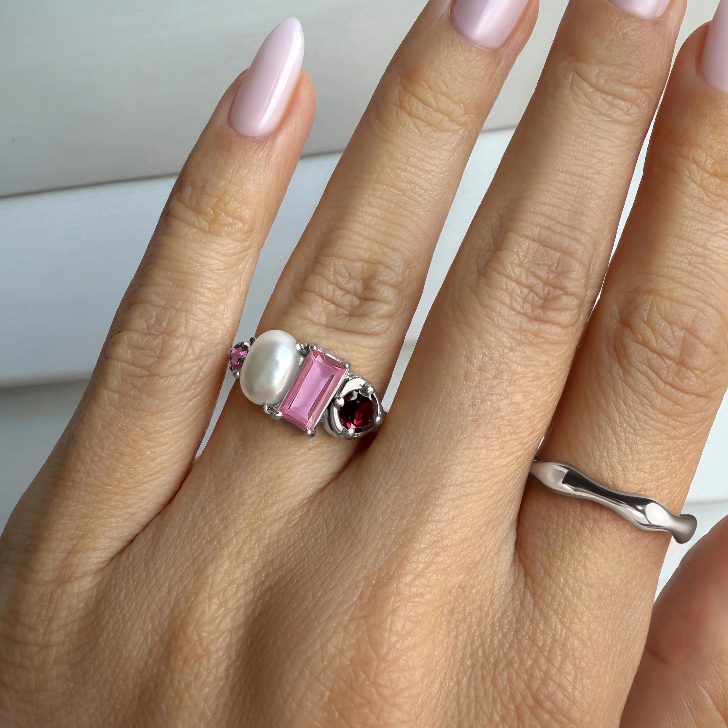 Rhodolite Garnet Treasure & Magma Band Set - Image 3