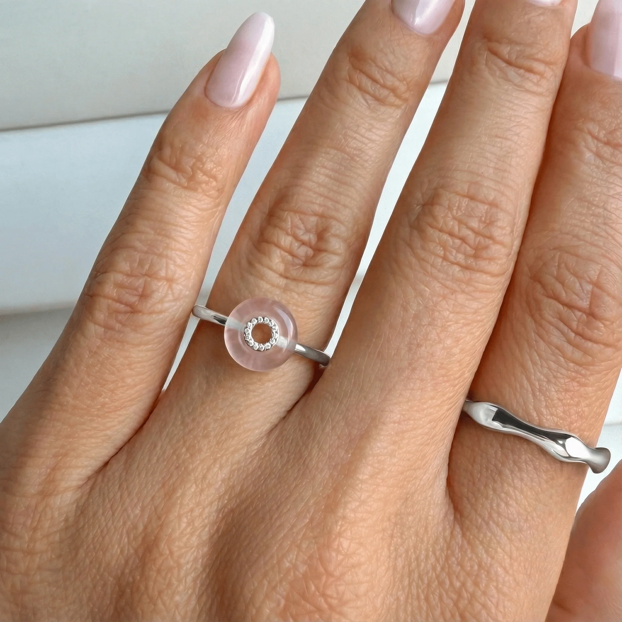 Rose Quartz Fidget Ring - Liora - Image 9