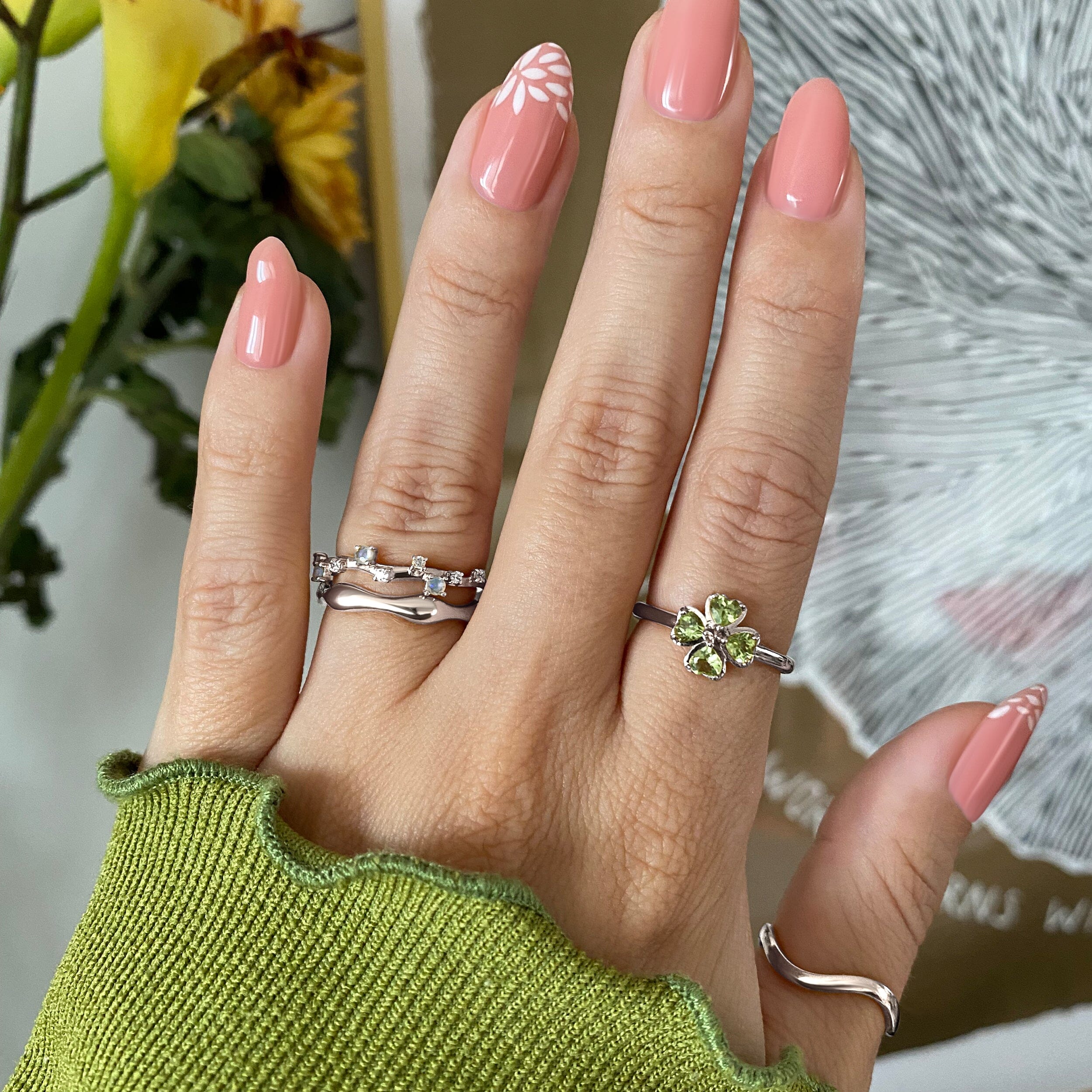 Shamrock Ring - Peridot - Image 3