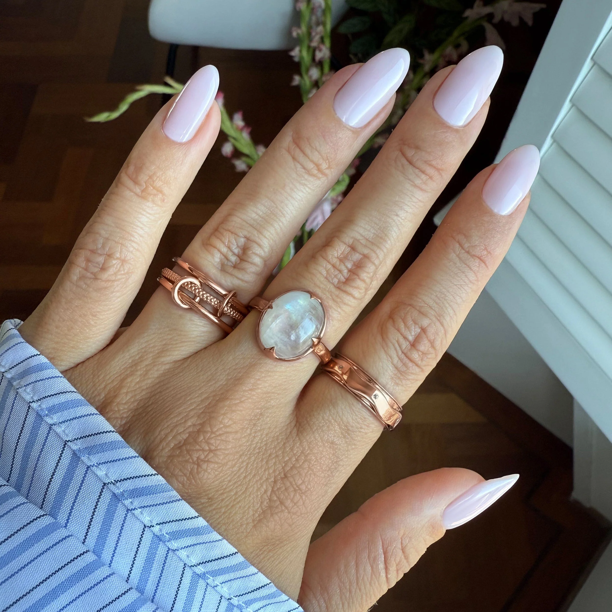 White Zircon Fidget Ring - Spinning Clarity - Image 13